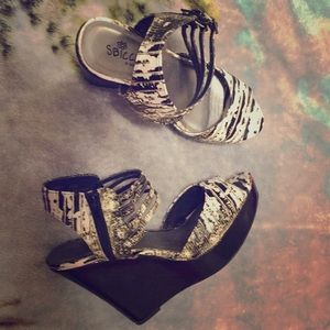 Sbicca Faux Animal Print Wedge Size 8.5 Sandal